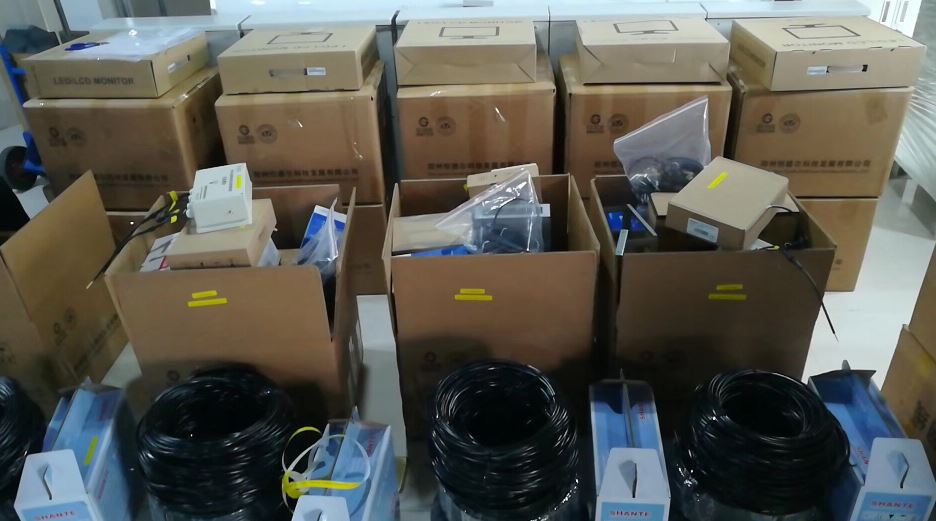 鄭州千亿国际(唯一)平台生產起重機安全監控系統產品紀實